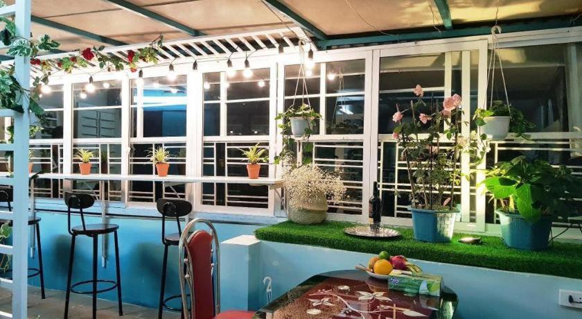 Flower Hostel Hanoi Bagian luar foto
